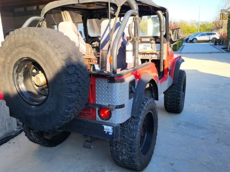 Jeep CJ JEEP CJ5 Edelbrock V8