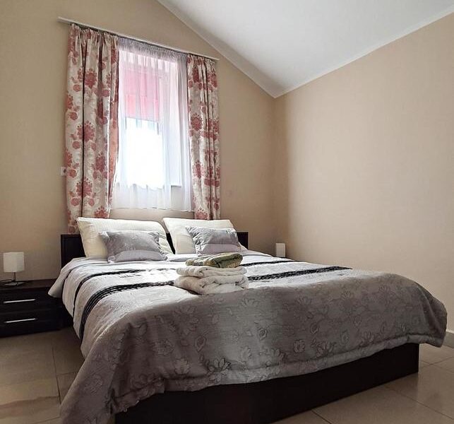 Kompleks hotel-eventowy + bud.usługowe z najemcami