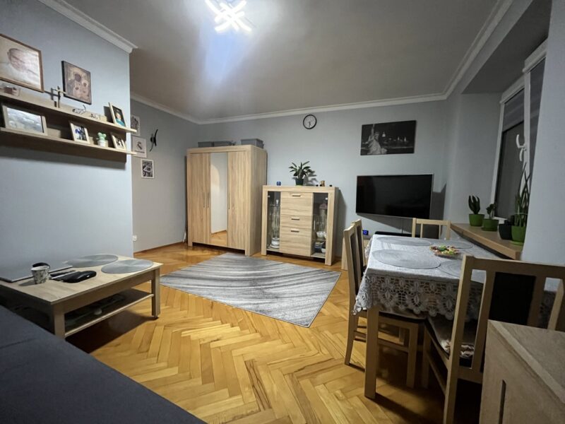 Kraśnik fabryczny - kawalerka- 34m2 - 220.000zł