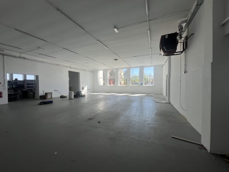 Łęczna - hala 1000m2 z zamieszkaniem