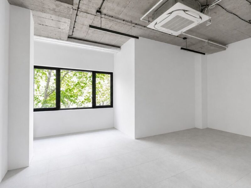 Na wynajem nowoczesny lokal usługowo-handlowy o powierzchni 25,08 m², zlokalizowany na I piętrze w prestiżowym budynku Agatowa Office w Lublinie. Jest to idealn -Lokal 25m2 w budynku premium - Czuby | Lublin