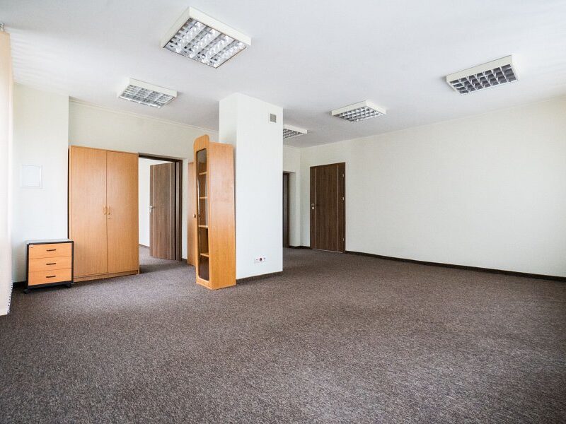 Lokal - 3 pokoje. Parter. Parking. - ogłoszenia