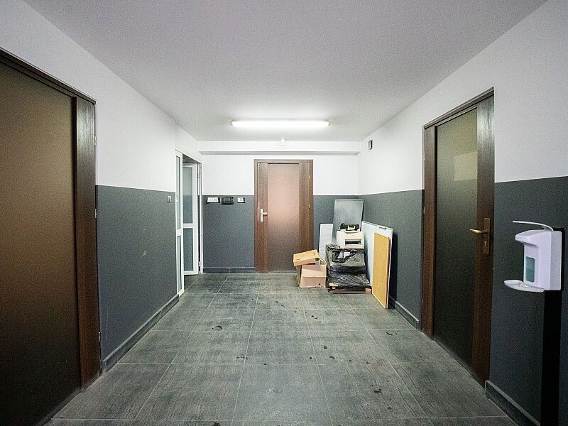 Lokal biurowo-magazynowy.2 pomieszczenia.