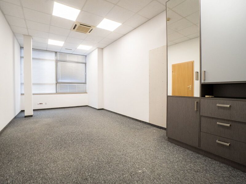 Lokal biurowy. Winda. Parking. na WYNAJEM Lublin