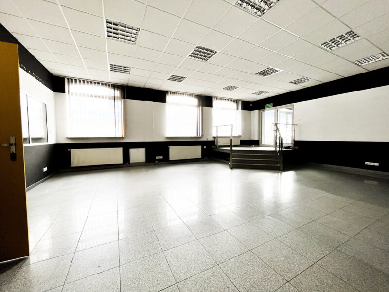 Lokal handlowo-usługowy, 118 m2, Bronowice, parter