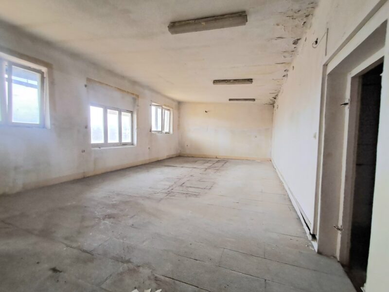 Lokal handlowo-usługowy na trasie Lublin-Nałęczów. - PIOTROWICE, LUBELSKIE na SPRZEDAŻ