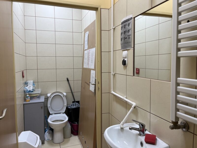Lokal handlowy 180 m kw. w centrum Dęblina.