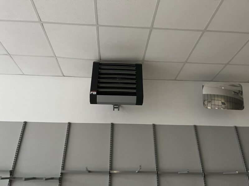 Lokal handlowy 180 m kw. w centrum Dęblina.