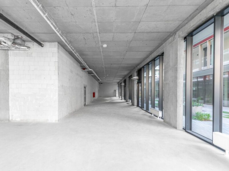 Lokal o pow. 112 m2 z witrynami Jasna/Wieniawska