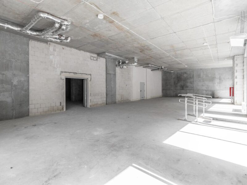 Lokal o pow. 490,56 m2 z witrynami ul. Jasna