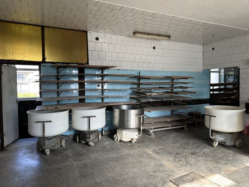 Do wynajęcia lokal o powierzchni 180m2 w dzielnicy Wrotków w Lublinie.Lokal po byłej piekarni z możliwością kontynuacji działalności piekarniczej lub gastronomi - LOKAL na WYNAJEM , LUBLIN