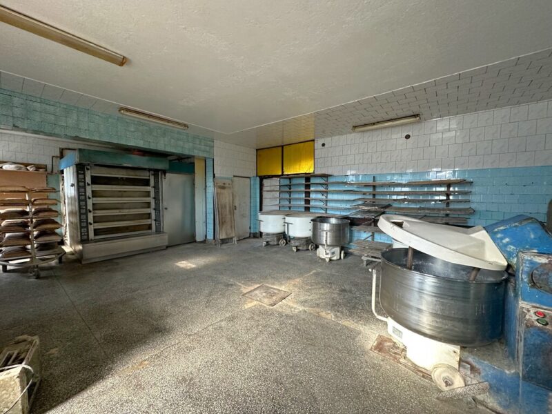 Do wynajęcia lokal o powierzchni 180m2 w dzielnicy Wrotków w Lublinie.Lokal po byłej piekarni z możliwością kontynuacji działalności piekarniczej lub gastronomi - Lokal pod gastronomię 180m2 | Lublin Wrotków