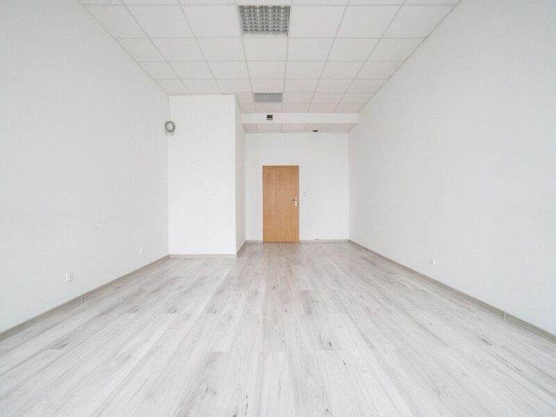 Lokal w biurowcu, winda, parking. Zana. na WYNAJEM Lublin