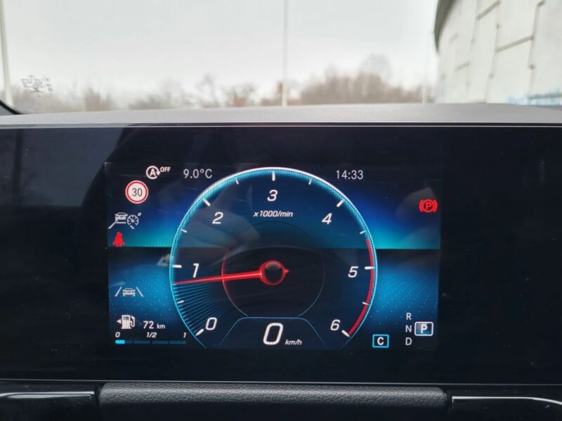 Mercedes-Benz GLA AMG Pakiet CarPlay Kamera cofania Zarejestrowany ZAMIANA GWARANCJA!