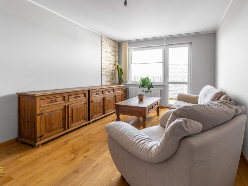 Oferta dostępna wyłącznie za pośrednictwem Franczewska NieruchomościDwupokojowe mieszkanie o pow. 48,51 m2 na VII piętrze / z VII w bloku z 2013 r. przy ul. Kry -