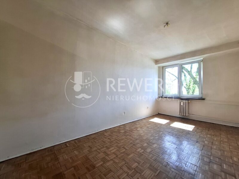 Na sprzedaż mieszkanie 4-pokojowe 59,05m² + balkon 3,7 m² + piwnica 6,85 m² , znajdujące się przy ul. Krzemienieckiej, Lublin, Kalinowszczyzna. Dzielnica jest d - MIESZKANIE na SPRZEDAŻ , LUBLIN