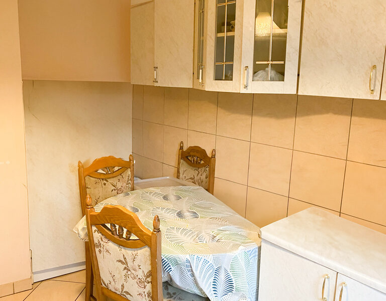 Mieszkanie na sprzedaż: 60,5 m², 2 pokoje, Śródmieście, Lublin~~Na sprzedaż dwupokojowe mieszkanie w dzielnicy Śródmieście w Lublinie, idealne dla studentów Uni- LUBLIN, LUBELSKIE na SPRZEDAŻ