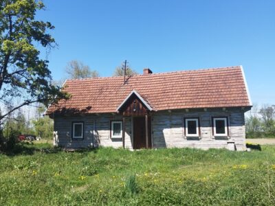 Na sprzedaż: Dom z dużą działką – Podlipie