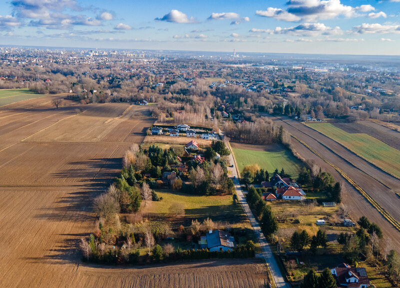 Na sprzedaż działka 2700 m² – do 25% zabudowy!