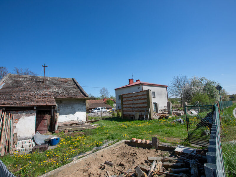 Na sprzedaż niewielka działka w Sieciechowicach