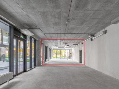 Narożny lokal o pow. 80 m2 z witrynami 25 euro/m2