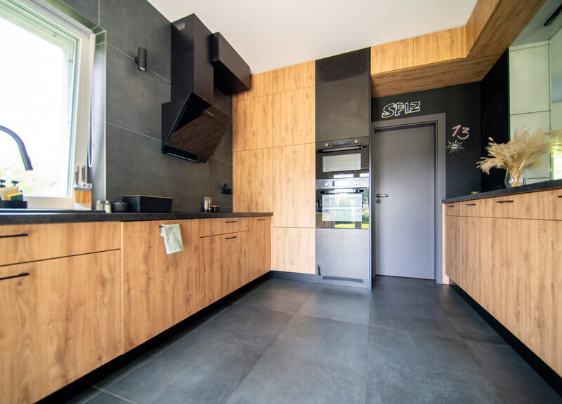 Na sprzedaż komfortowy, nowoczesny dom wolnostojący o powierzchni użytkowej 186,7 m², - DOM na SPRZEDAŻ , SKOKÓW