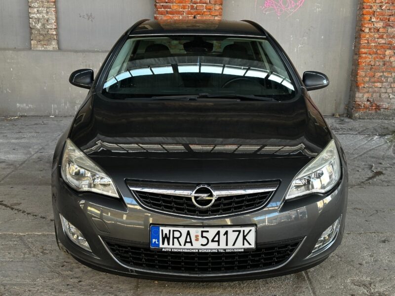 OPEL, ASTRA SPORTS TOURER 2011r. 1,4 Turbo, sprowadzona zarejestrowana - na sprzedaż | Mazowieckie