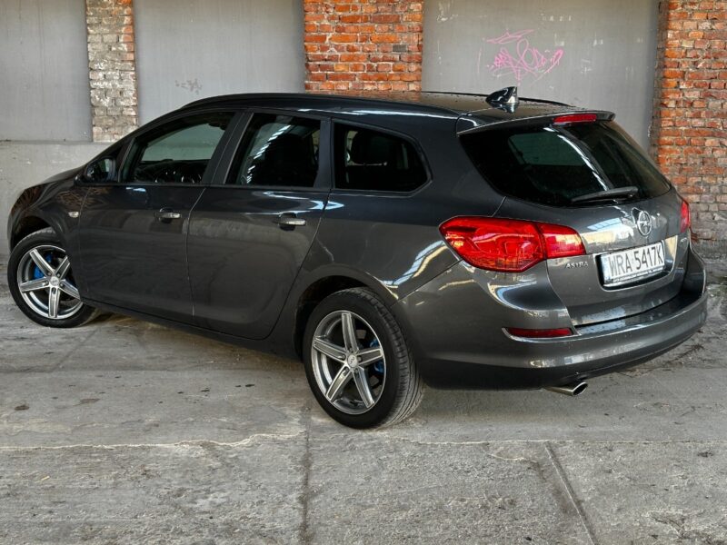 OPEL, ASTRA SPORTS TOURER 2011r. 1,4 Turbo, sprowadzona zarejestrowana - na sprzedaż | portal ogłoszeniowy