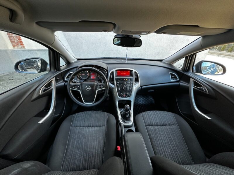 OPEL, ASTRA SPORTS TOURER 2011r. 1,4 Turbo, sprowadzona zarejestrowana