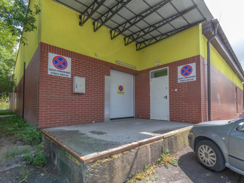 Obiekt handlowo-usługowy 950 m2 - Kraśnik