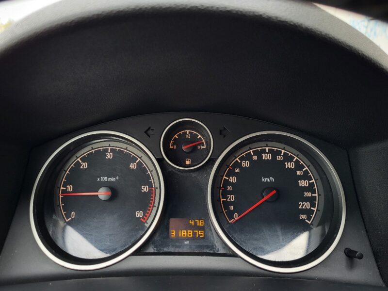 Opel Astra Opel Astra 1.9 Diesel 150KM Doinwestowany ZAMIANA GWARANCJA!