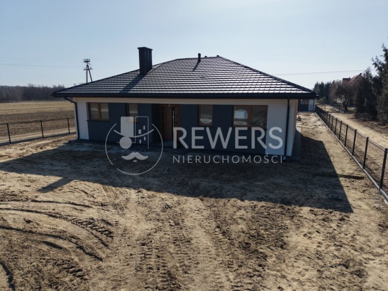 Dom parterowy - działka 13 ar - Kamionka