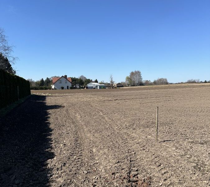 DZIAŁKA  na SPRZEDAŻ Płouszowice