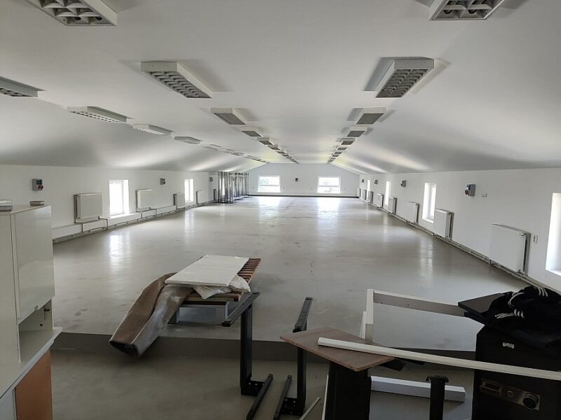 Powierzchnia open space o wysokim standardzie - Kurów