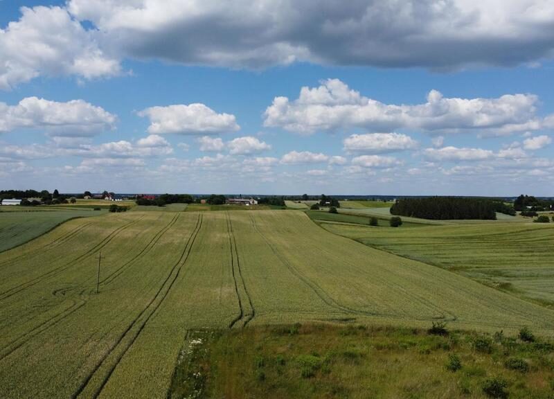 Snopków, 2ha, Gmina Jastków, Media~~Bardzo ładna i duża działka w atrakcyjnej okolicy.~~Działka:~- 5 linia zabudowy~- prostokąt~- wzdłuż całej działki droga 5- - JASTKÓW, LUBELSKIE na SPRZEDAŻ