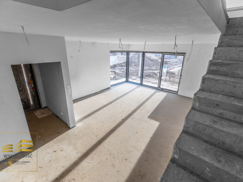 Dom w zabudowie bliźniaczej o powierzchni 119,14 m², zlokalizowany w budynku czterolokalowym, po dwa segmenty. Powierzchnia przynależnej działki 402,56 m2.Ideal -Ustronna Nałęczowska ostatni dom na ten rok!