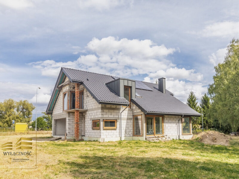 Wolnostojący dom w Motyczu - wyjątkowy projekt
