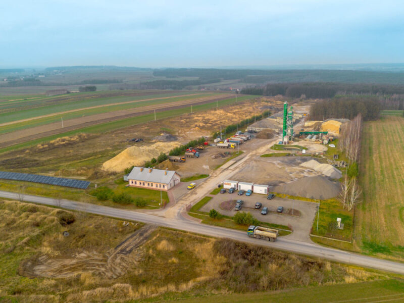 Wytwórnia Mas Bitumicznych, Baza ok. 11ha obok S19