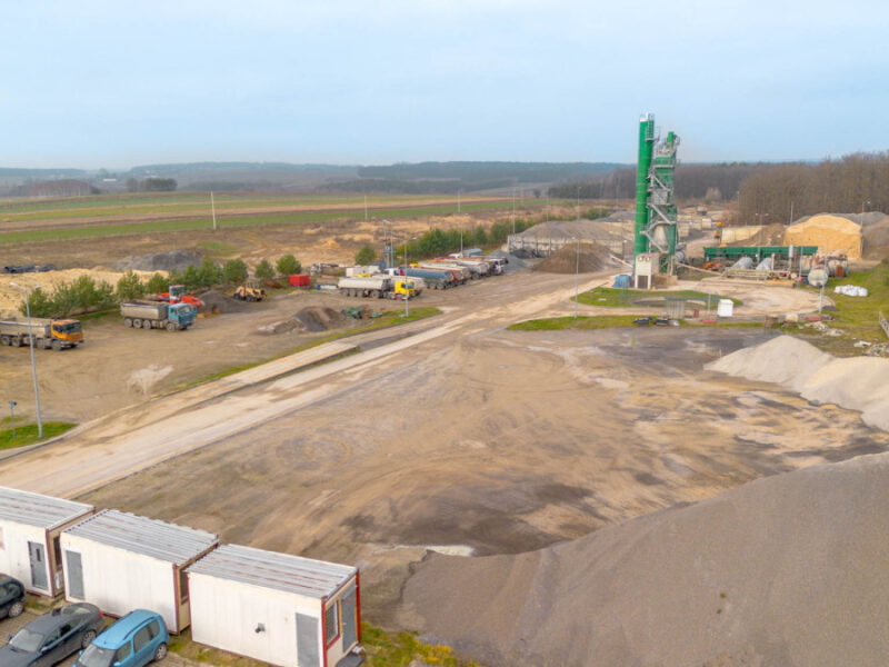 Wytwórnia Mas Bitumicznych, Baza ok. 11ha obok S19