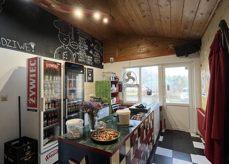 lokal 100 m2 atrakcyjna lokalizacja Kozienice.