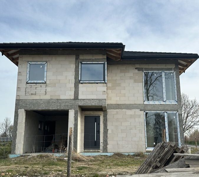 Wiśniowy Motycz- ostatni dom wolnostojący deweloperski
