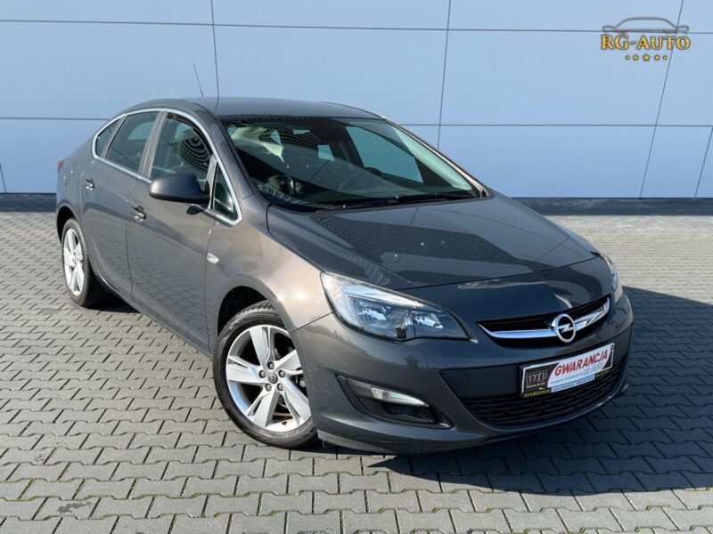 Opel Astra 1.4T Cosmo Lift! Sedan!!! Oryginał 1Tkm! Piękna! Gwarancja 15mieś!