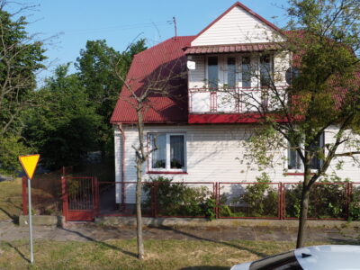 Dom 100 m2 w centrum Gniewoszowa gm. Kozienice.