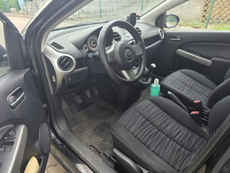 Mazda 2 1.4 diesel 5 drzwi ważne opłaty