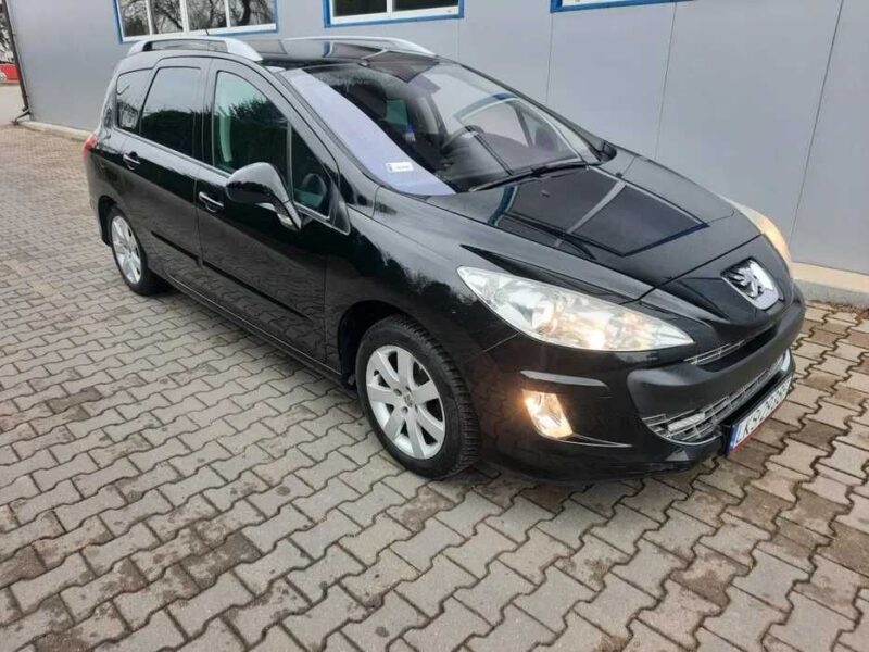 Ładny stan 1.6 benzyna panoramadach ważne opłaty