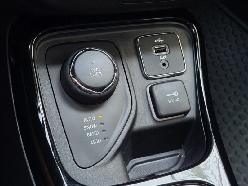 Jeep Compass LIMITED Salon PL Potwierdzony przebieg Bogata wersja ZAMIANA GWARANCJA