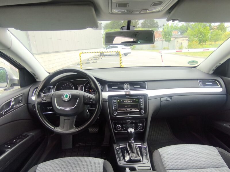 Skoda Superb 2,0 TDI 140 KM Elegance z Niemiec, idealny!