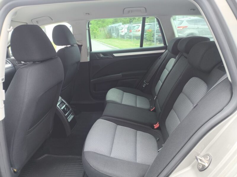 Skoda Superb 2,0 TDI 140 KM Elegance z Niemiec, idealny!